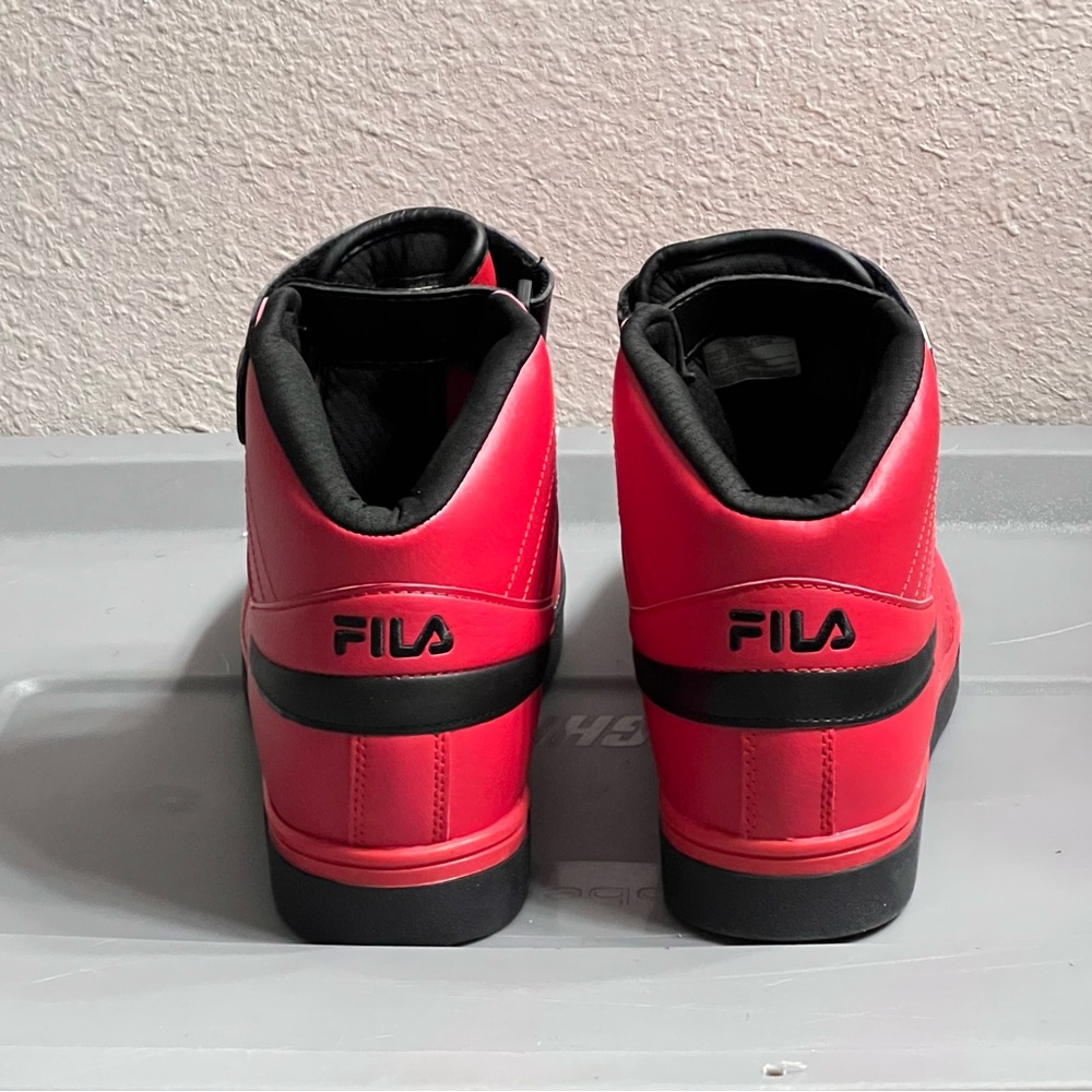 Brand New FILA Sneakers Boots - Picture 2 of 6
